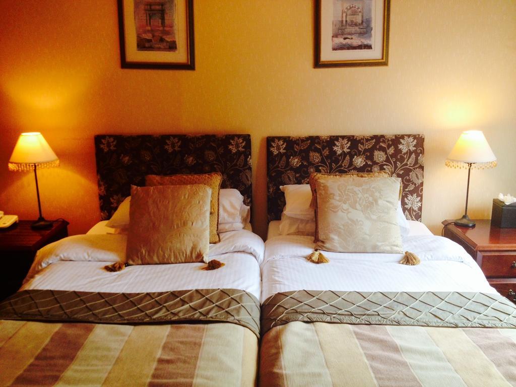 לאדלו Overton Grange Country Hotel חדר תמונה